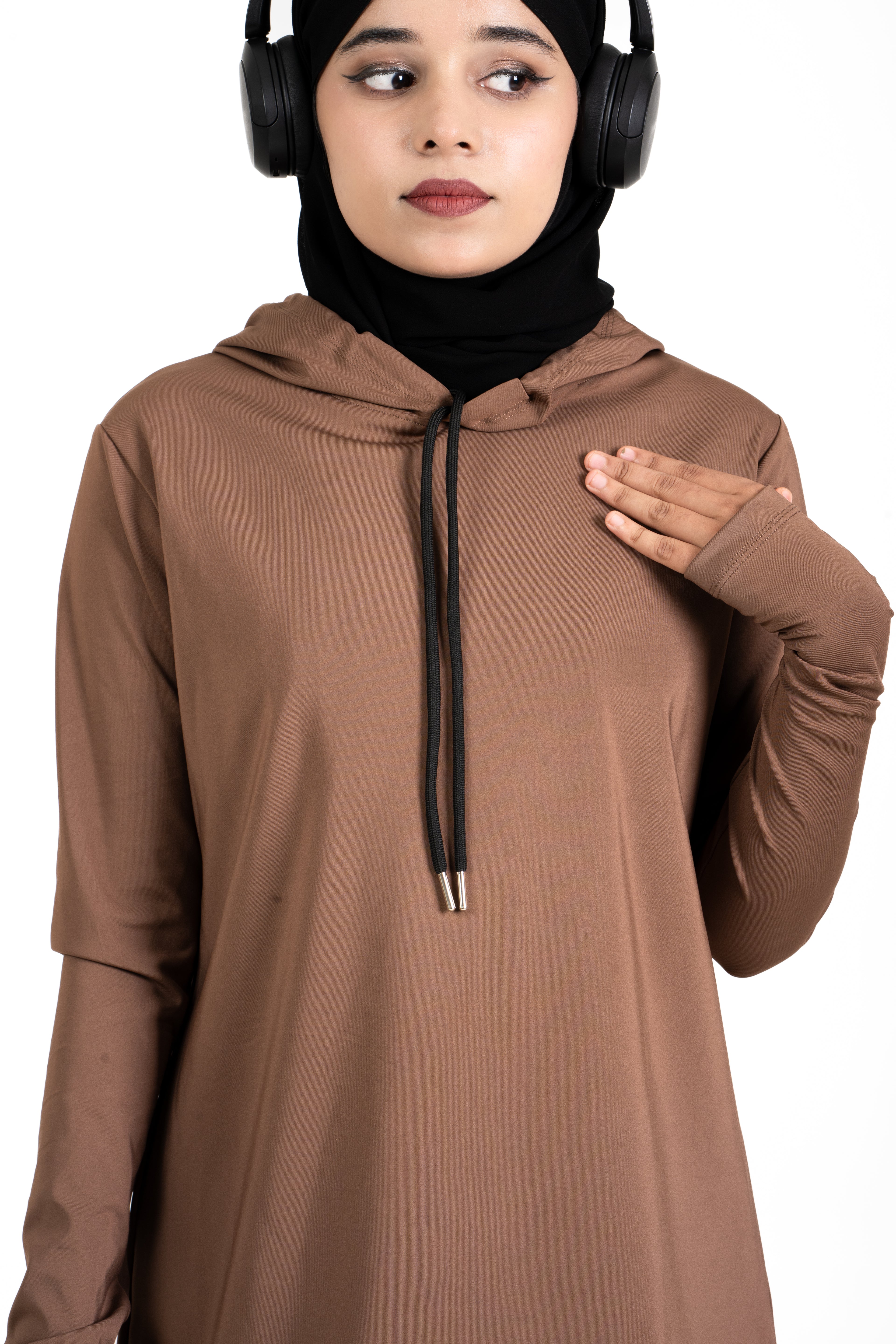 RA.ellé’s Plain Hooded Top Brown