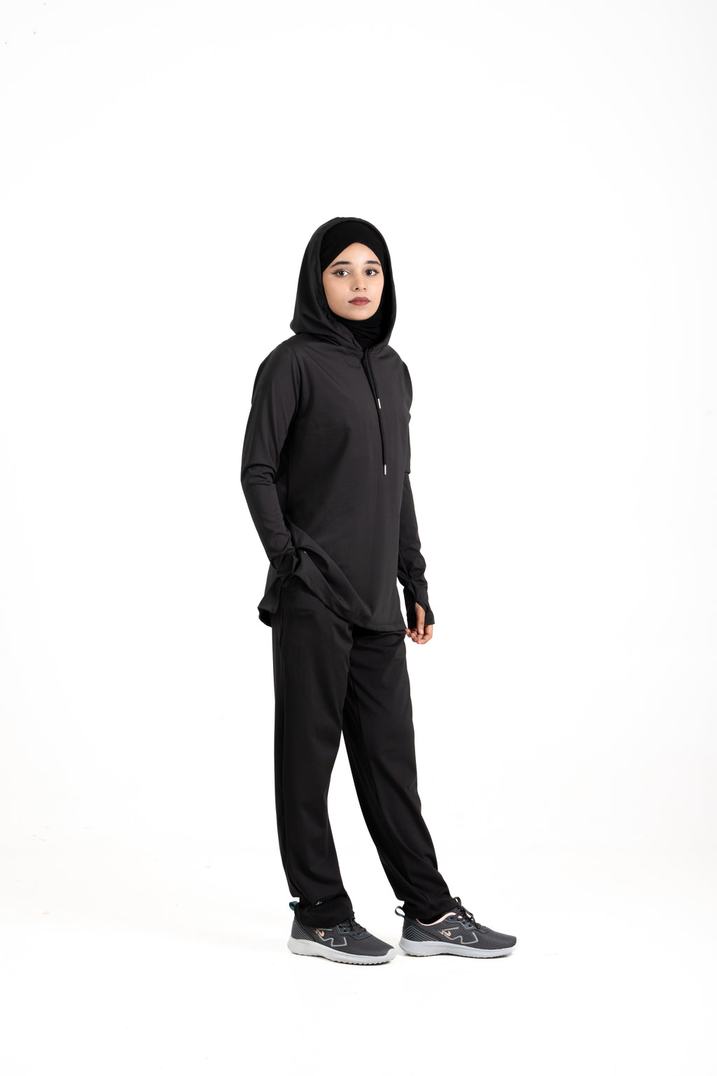 RA.ellé’s Plain Hooded Set Black